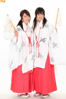 [UPL] [BOMB.tv] 2007.01 Channel B – Tani Momoko 谷桃子 & Inase Miki 稻生美紀 xti035-jpg