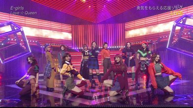 20171222.0427.05 E-girls - Love Queen (NTV Best Artist 2017) (JPOP.ru).ts.jpg