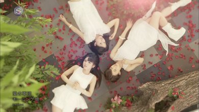 20180709.0509.11 Morning Musume. - Ai no Gundan (PV) (JPOP.ru).ts.jpg