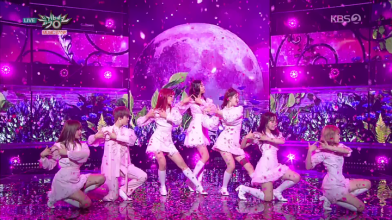 20180916.0526.1 GWSN - Puzzle Moon (Music Bank 2018.09.14 HDTV) (JPOP.ru).ts.png