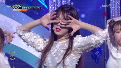 20180916.0742.5 Oh My Girl - Remember me (Music Bank 2018.09.14 HDTV) (JPOP.ru).ts.png