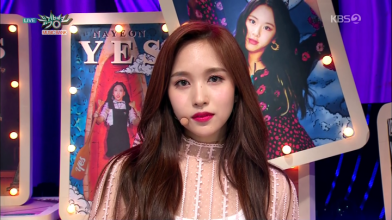 20181112.0504.4 Twice - Yes or Yes (Music Bank 2018.11.09 HDTV) (JPOP.ru).ts.png