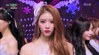 20181221.1936.3 Lovelyz - Lost N Found (Music Bank 2018.12.14 HDTV) (JPOP.ru).ts.png