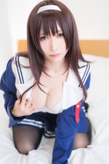 utaha_seifuku_ouchi_038.jpg