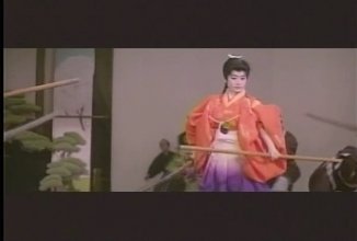 Actress vs. Greedy Sharks.mkv_snapshot_01.26.27.jpg