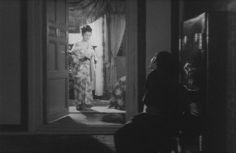 A Wicked Woman.mkv_snapshot_01.06.24.jpg