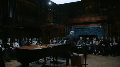 Ryuichi.Sakamoto.-.async.2018.1080p.Bluray.DTS.5.1.x264-SaL.mkv_snapshot_01.00.47.jpg