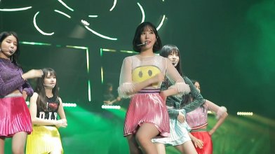 2018 GFRIEND 1ST CONCERT DISC2-4.mkv_snapshot_01.01.19.jpg