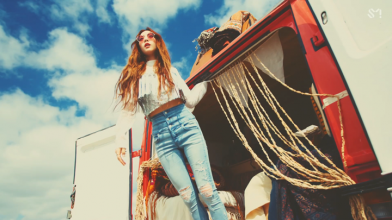 20190706.1126.5 TaeYeon - Stay (MV) (JPOP.ru).png