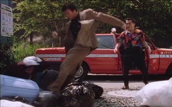 Yakuza taxi.mkv_snapshot_00.12.20.jpg