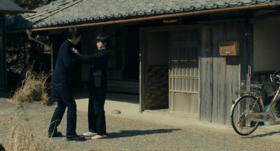 Another.World.2018.720p.BluRay.x264-WiKi.mkv_snapshot_01.03.45_[2020.02.25_11.00.28].jpg