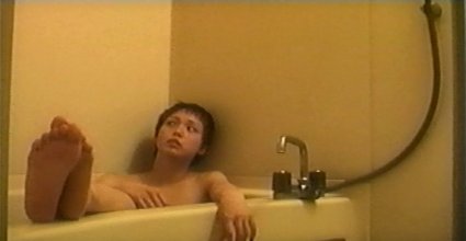 Body.Drop.Asphalt.2000.DVDSCR.x264.mkv_snapshot_00.17.22_[2020.02.25_11.01.28].jpg