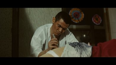 The Tattooed Hit Man.mkv_snapshot_00.35.18_[2020.03.04_15.11.36].jpg