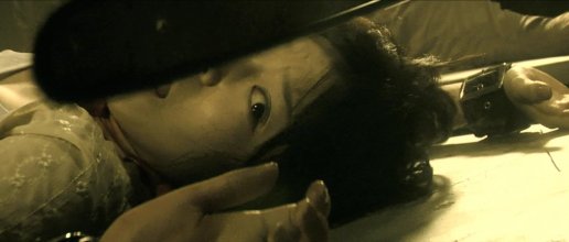 Grotesque.mkv_snapshot_00.34.57_[2020.04.06_06.52.57].jpg
