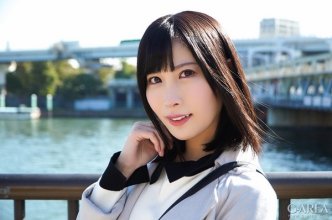 garea-736momo_poster.jpg
