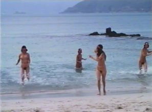 Bruce Lee in New Guinea.mkv_snapshot_00.44.33_[2020.07.12_15.49.08].jpg