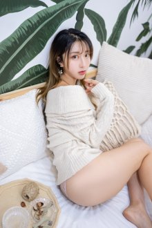 白色毛衣 (1).jpg