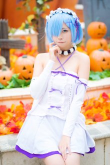 046_e_Emilia_cosplay_2.jpg 046_e_Emilia_cosplay_2.jpg