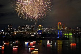 japan-tokyo-fireworks-01.jpg