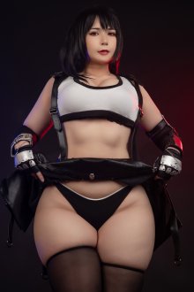 09_UyUy_Tifa_9.jpg