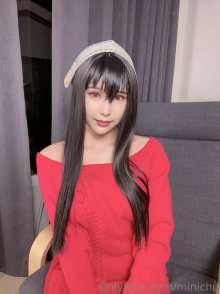 01_Mommy_Yor_1.jpg