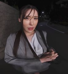 3DSVR-1796_blurryoutdoor.jpg