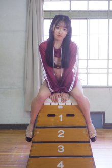 HE6JXwTaYAEYto1 (1).jpg