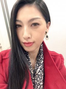 B9thz_CCMAEyex1.jpg
