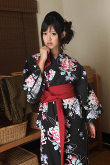 aoi-tsukasa-black-kimono-xcity-gi-04.jpg