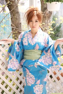 aya_kiguchi-blue-kimono-gi-01.jpg