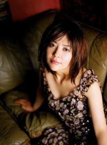 shiraishi_miho_11la.jpg