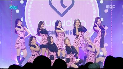 20170326.2342.2 gugudan - A Girl Like Me (Music Core 2017.03.25) (JPOP.ru).jpg