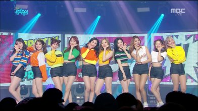 20170417.0726.6 Pristin - Wee Woo (Music Core 2017.04.15) (JPOP.ru).ts.jpg