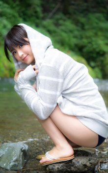 00035-jpg [Photobook] 2014.07.25 Saki Suzuki 鈴木咲  咲とさとがえり 写真集